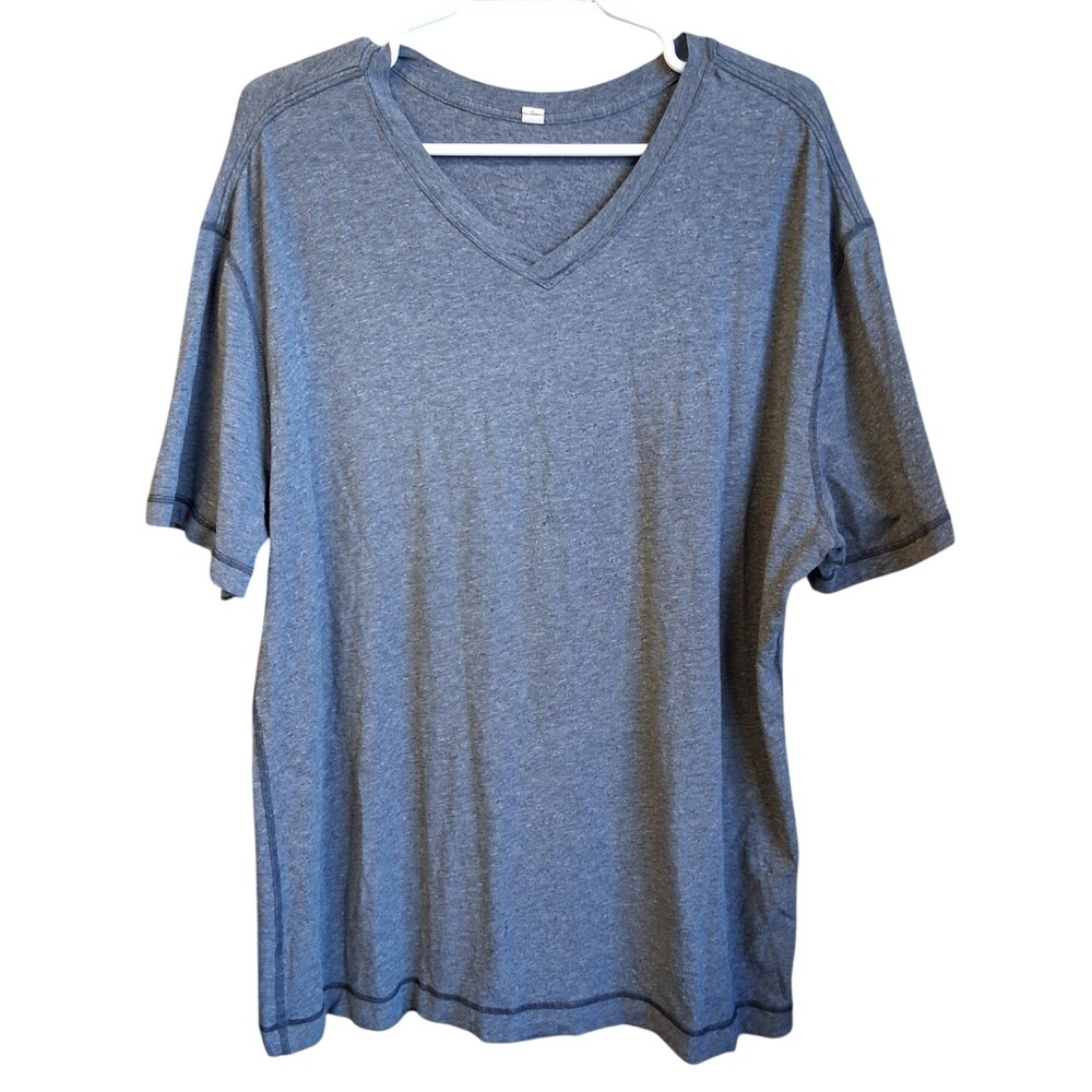 Lululemon Men's Gray V-neck SS Performance Tshirt‎